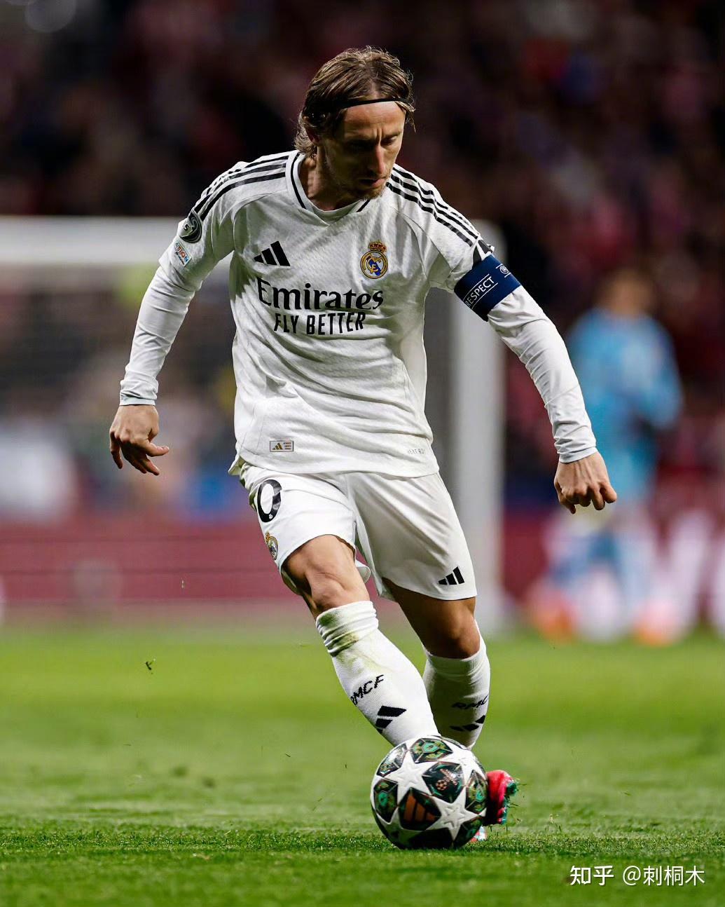 拒绝爆冷，湖人豪取三连胜，赛后数据揭晓最大赢家竟非东契奇